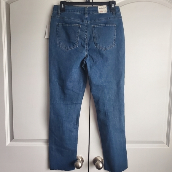 WALLFLOWER Women's/Juniors Blue Jeans Sz 5 Distressed NWT - Picture 3 of 10
